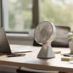 découvrez le ventilateur usb de bureau, idéal pour rafraîchir votre espace de travail pendant l'été. compact, silencieux et facile à utiliser, il garantit un confort optimal toute la journée.