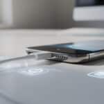 découvrez comment choisir la puissance de chargeur idéale pour préserver la batterie de votre iphone reconditionné et prolonger sa durée de vie.