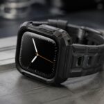 découvrez la coque rhinoshield pour apple watch, conçue par l'accessoiriste réputé pour protéger efficacement votre montre contre les chocs violents.