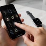 découvrez comment gérer facilement le changement de cadran apple watch directement depuis l'application watch sur votre iphone pour personnaliser votre montre à votre style.