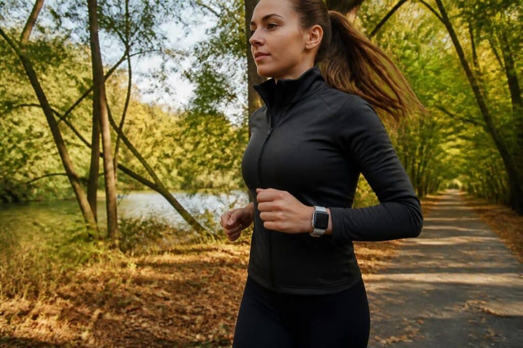 découvrez la apple watch se 2 40mm, la montre connectée sport d'entrée de gamme alliant performance et design pour un quotidien actif.