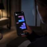 découvrez comment le destinataire discret contourne les messages éphémères du chat en réalisant une capture d'écran instagram, mettant en lumière les limites de la confidentialité.