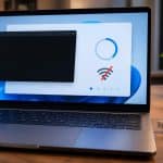 découvrez comment utiliser la commande oobebypassnro dans l’invite cmd de windows 11 pour poursuivre l’installation sans connexion internet.