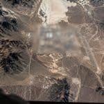 pourquoi certaines images satellite de la zone 51 semblent-elles floutées sur google maps ? découvrez cette curiosité et les théories qu’elle suscite.